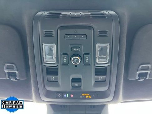 Used 2022 Cadillac Escalade ESV Premium Luxury Platinum image 30