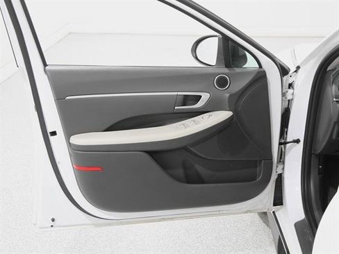 Used 2022 Hyundai Sonata SEL image 4