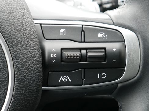 Certified 2025 Kia Sportage EX AWD/4WD image 26