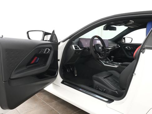 Used 2025 BMW M2 w/ Lighting Package RWD image 25