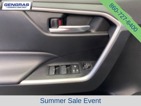 Used 2025 Toyota RAV4 XLE AWD/4WD image 13