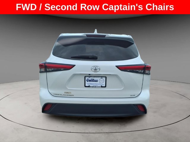 Used 2022 Toyota Highlander XLE FWD image 4