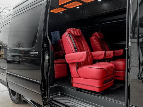 New 2024 Mercedes-Benz Sprinter 3500 image 33
