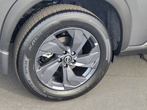 New 2026 Nissan Rogue SV FWD image 3