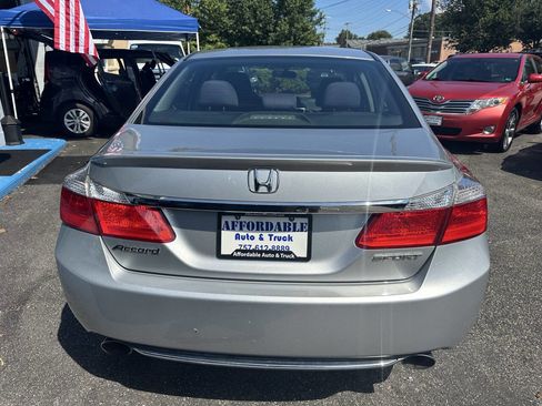 Used 2015 Honda Accord Sport image 8