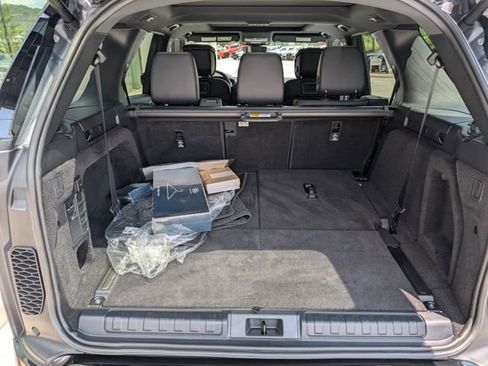 Certified 2024 Land Rover Discovery Dynamic SE image 23