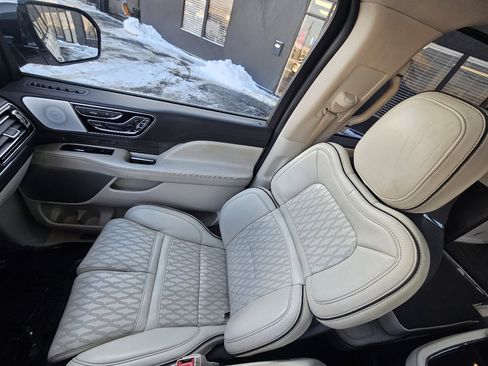 Used 2018 Lincoln Navigator L Black Label w/ Cargo Package image 43