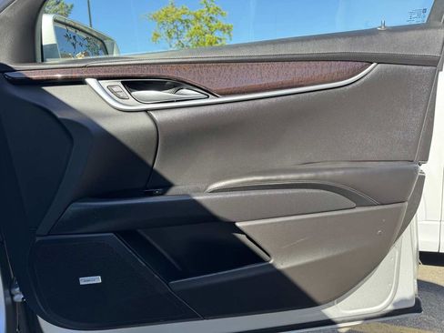 Used 2017 Cadillac XTS Luxury FWD image 32