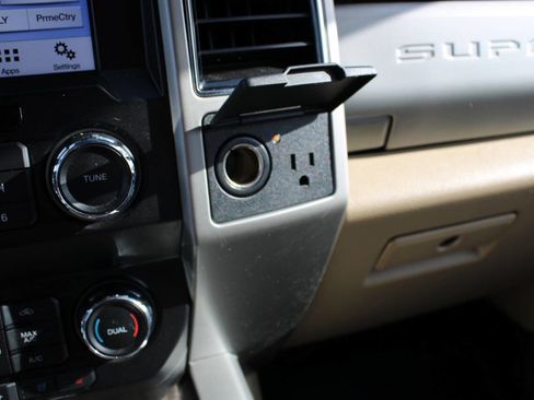 Used 2019 Ford F250 Lariat w/ Lariat Ultimate Package image 36