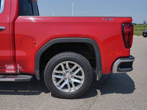 Used 2022 GMC Sierra 1500 SLT w/ SLT Premium Package AWD/4WD image 12