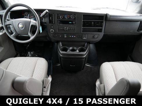 Used 2024 Chevrolet Express 3500 LT w/ LT Preferred Equipment Group image 12