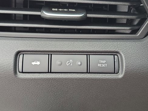 New 2025 Nissan Altima 2.5 SR image 24