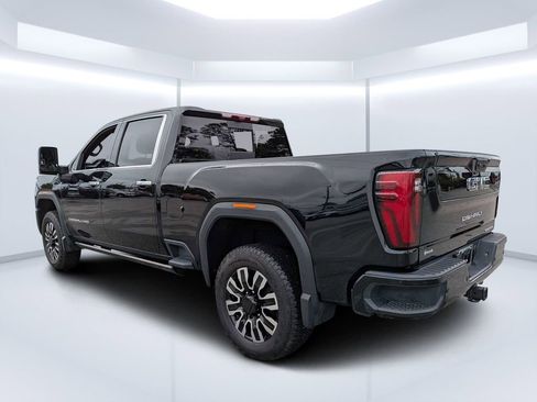 Used 2025 GMC Sierra 2500 Denali Ultimate image 5