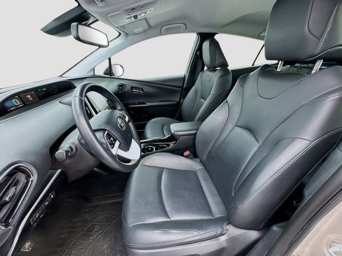 Used 2019 Toyota Prius Prime Advanced FWD image 13