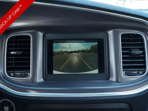 Used 2022 Dodge Charger SXT w/ Leather Interior Group RWD image 18