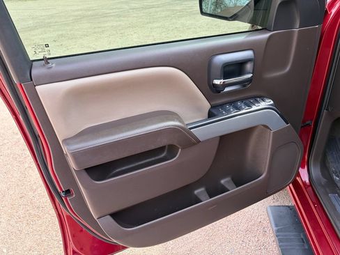 Used 2018 Chevrolet Silverado 1500 LT w/ All Star Edition AWD/4WD image 10