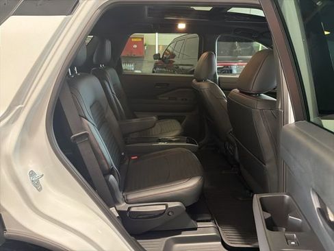 New 2026 Nissan Pathfinder Rock Creek image 11