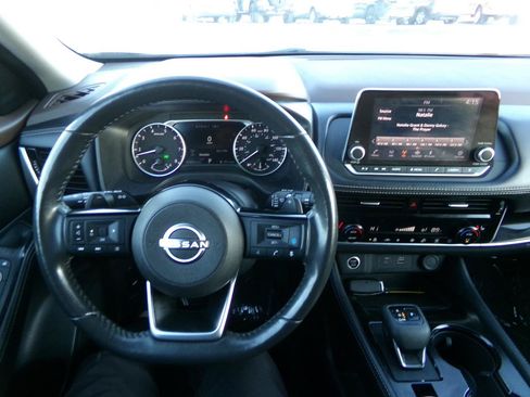 Used 2023 Nissan Rogue SL AWD/4WD image 17