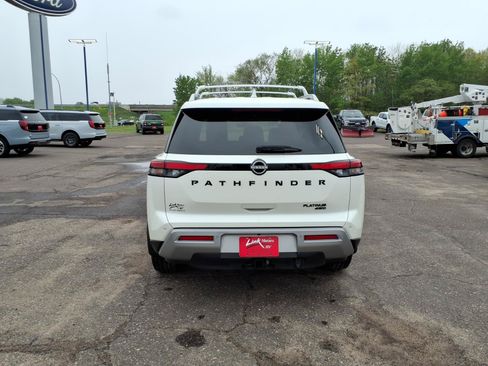 Used 2023 Nissan Pathfinder Platinum w/ Lighting Package (N93) AWD/4WD image 4