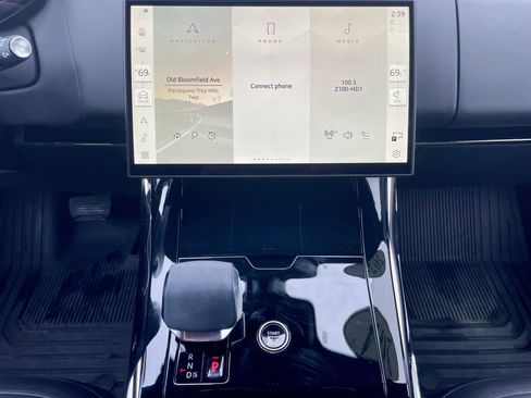 Used 2024 Land Rover Range Rover Sport SE image 19