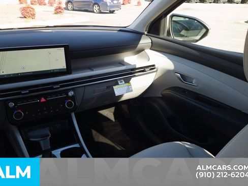 Certified 2025 Hyundai Tucson SEL image 19