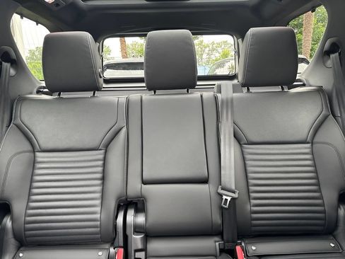 New 2026 Land Rover Discovery S AWD/4WD image 18