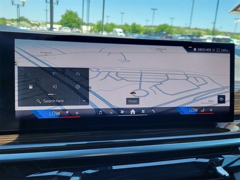 Used 2024 BMW X6 xDrive40i image 25