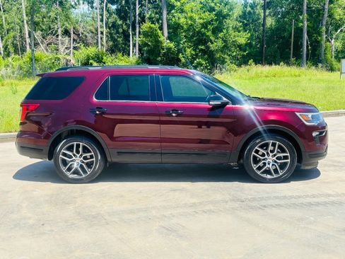 Used 2018 Ford Explorer Sport w/ Equipment Group 401A image 7
