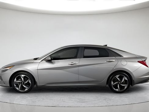 Used 2023 Hyundai Elantra Limited FWD image 8