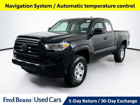 Used 2023 Toyota Tacoma SR AWD/4WD image 4