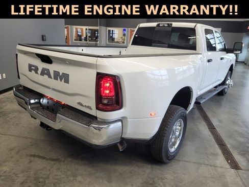 New 2026 RAM 3500 Tradesman AWD/4WD image 12