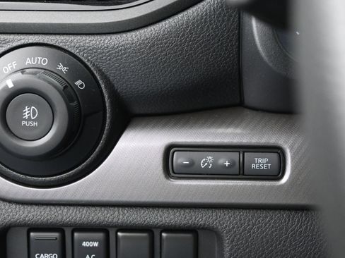 Used 2022 Nissan Titan PRO-4X w/ Pro-4x Utility Package image 27