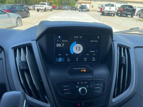 Used 2018 Ford Transit 250 148 Medium Roof RWD image 38