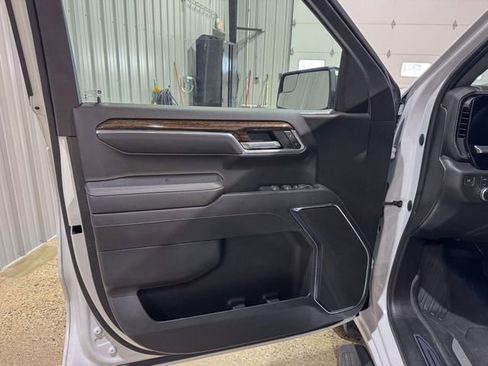 Used 2023 GMC Sierra 1500 SLE image 10