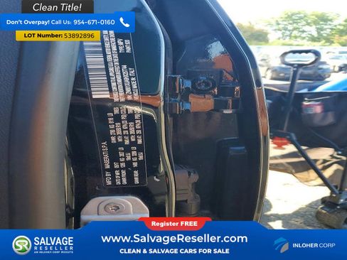 Used 2017 Maserati Levante AWD/4WD image 17