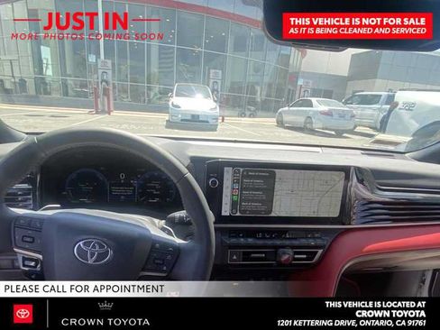 Used 2025 Toyota Camry XSE FWD image 7