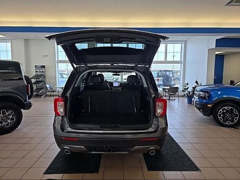 Used 2023 Ford Explorer XLT w/ Equipment Group 202A image 29