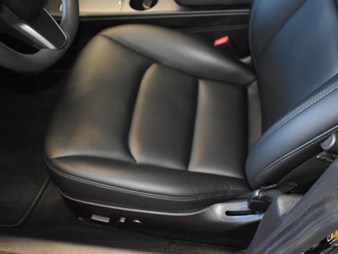 Used 2018 Tesla Model 3 Long Range AWD/4WD image 11