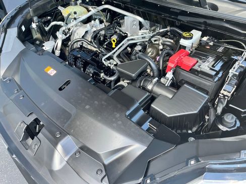 Used 2023 Mitsubishi Outlander SE image 32