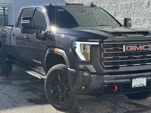 Used 2025 GMC Sierra 2500 AT4 w/ AT4 Premium Plus Package image 1
