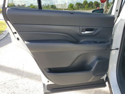 Used 2024 Toyota Grand Highlander XLE image 34