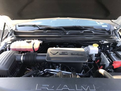 Used 2022 RAM 1500 Big Horn AWD/4WD image 23