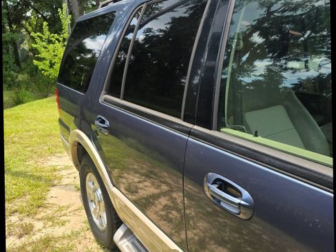 Used 2006 Ford Expedition Eddie Bauer RWD image 5