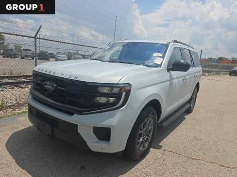 Used 2025 Ford Expedition Active RWD image 1