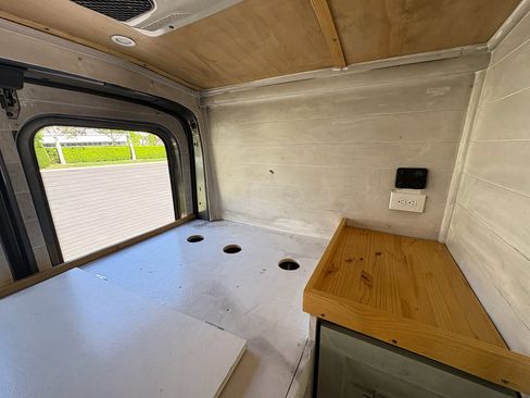 Used 2024 Ford Transit 250 148 Medium Roof Extended AWD w/ Load Area Protection Package image 21