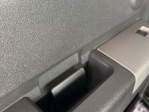 Used 2012 Ford F350 Lariat w/ Chrome Pkg image 34