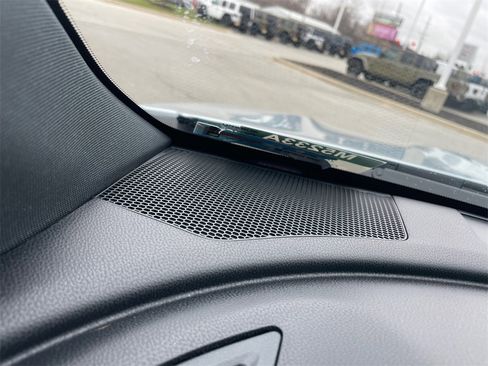 Used 2022 Subaru Outback Wilderness image 27