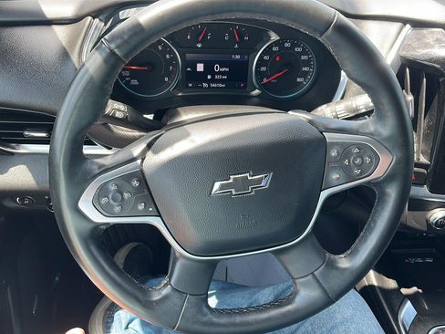 Used 2023 Chevrolet Traverse RS AWD/4WD image 11
