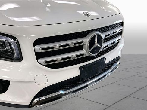 Used 2023 Mercedes-Benz GLB 250 4MATIC image 32