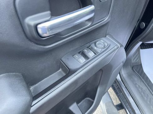 Used 2019 Chevrolet Silverado 1500 Custom Trail Boss w/ Custom Convenience Package AWD/4WD image 21